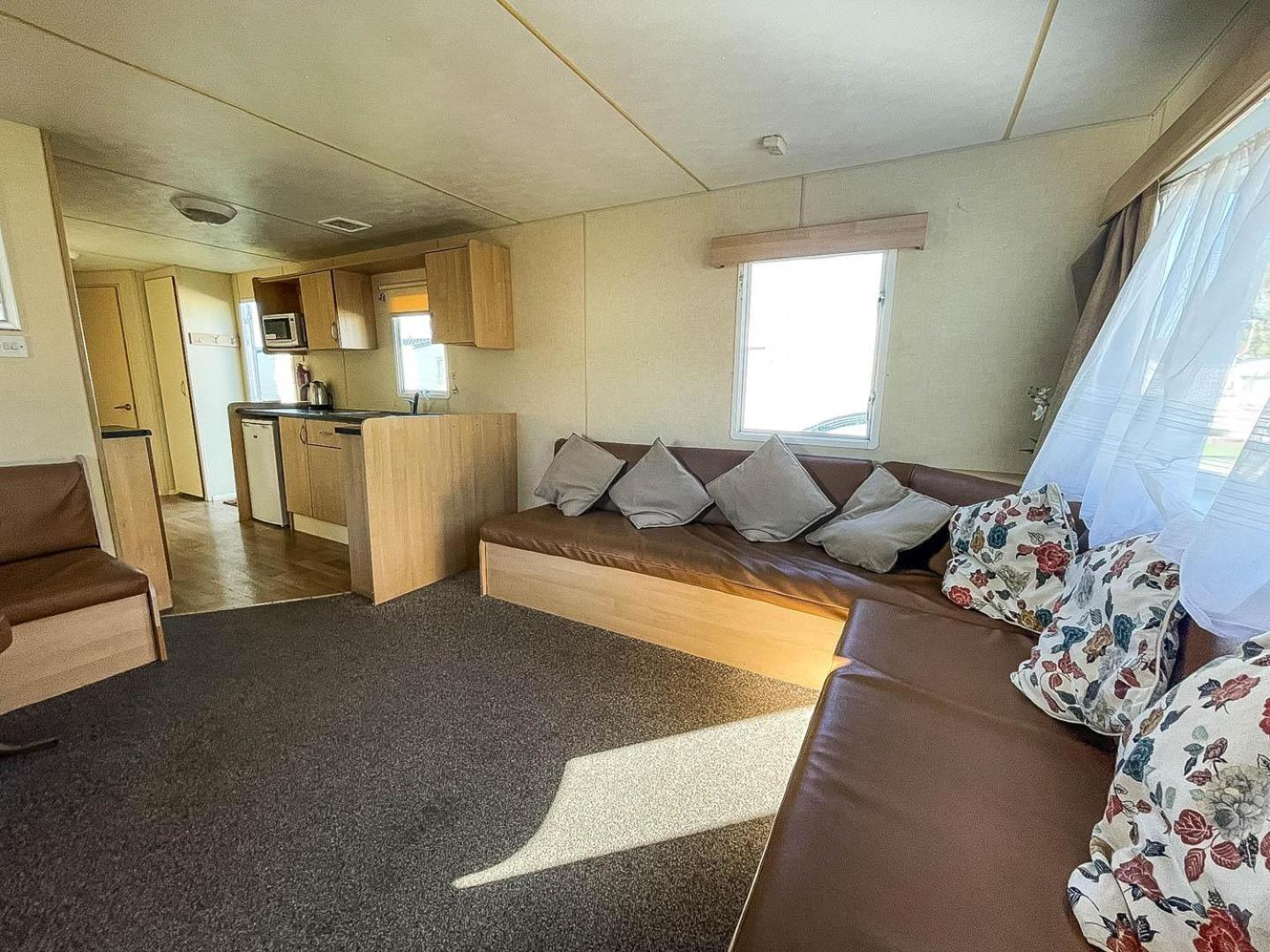 Lovely 8 Berth Caravan At St Osyth Beach Holiday Park Ref 28101G Clacton-on-Sea Esterno foto